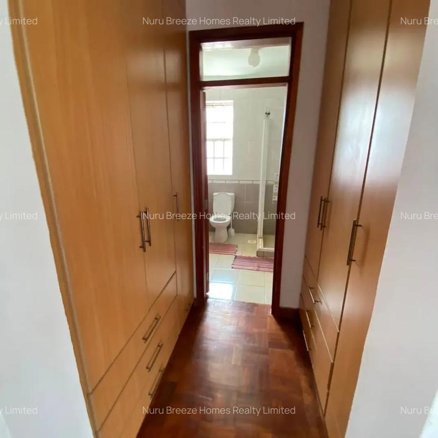 4 Bed Townhouse with En Suite in Runda - 15