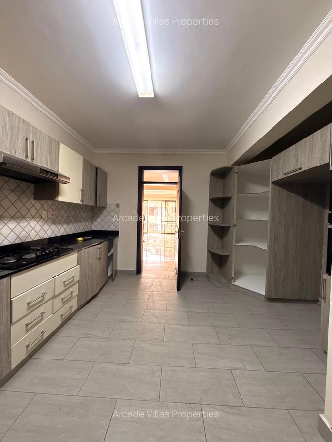 3 Bed Apartment with En Suite in Kileleshwa - 20