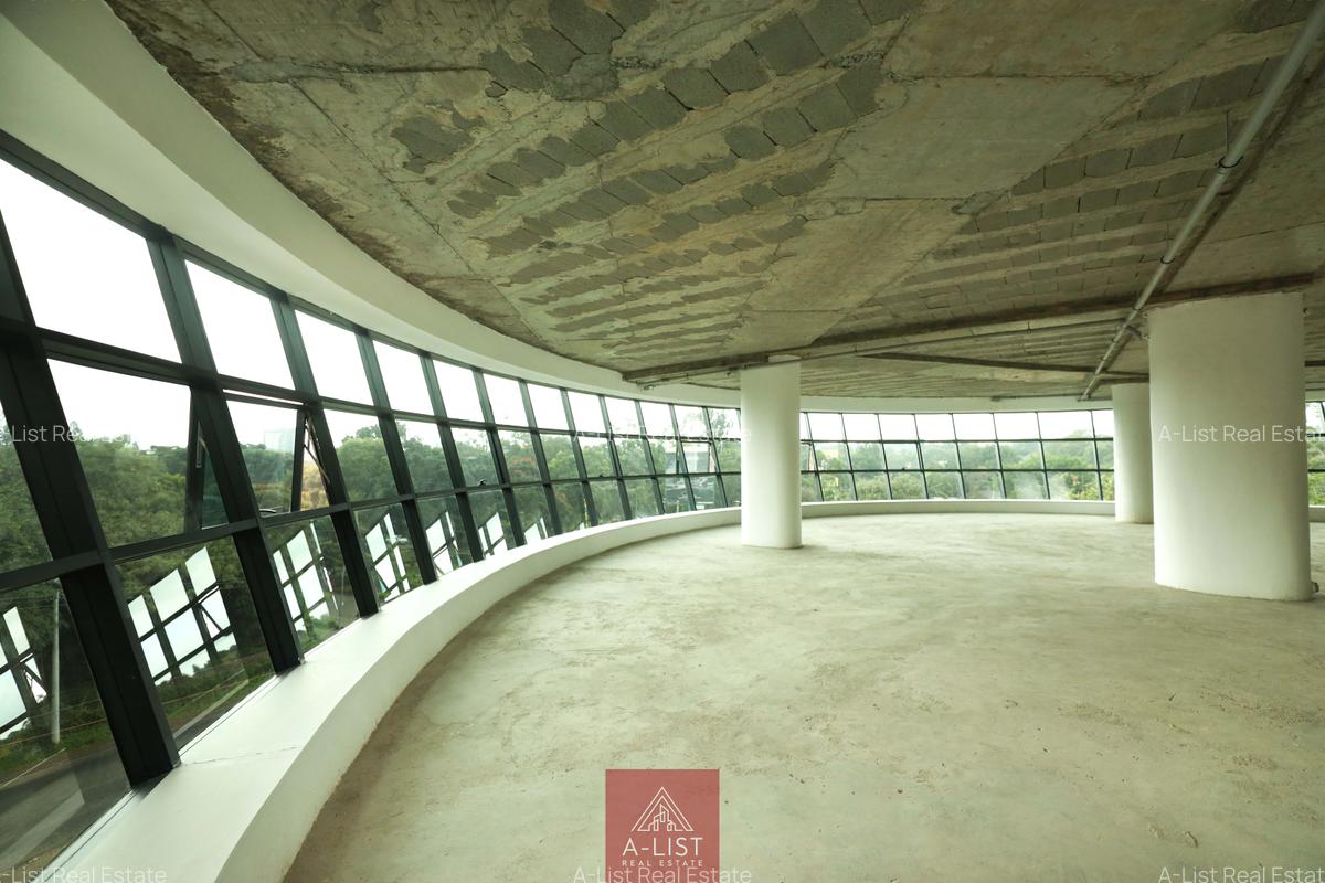 10,000 ft² Office with Backup Generator at James Gichuru - 10