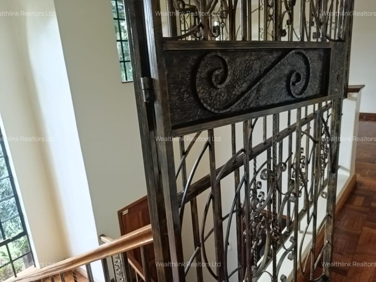 4 Bed Townhouse with En Suite at Runda - 11