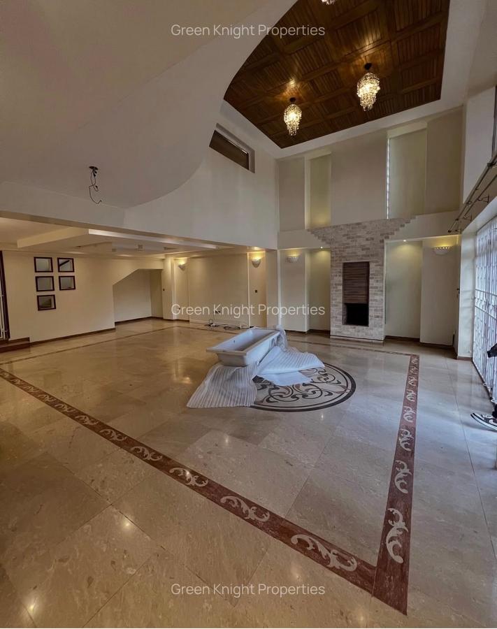 5 Bed Townhouse with En Suite in Lavington - 9