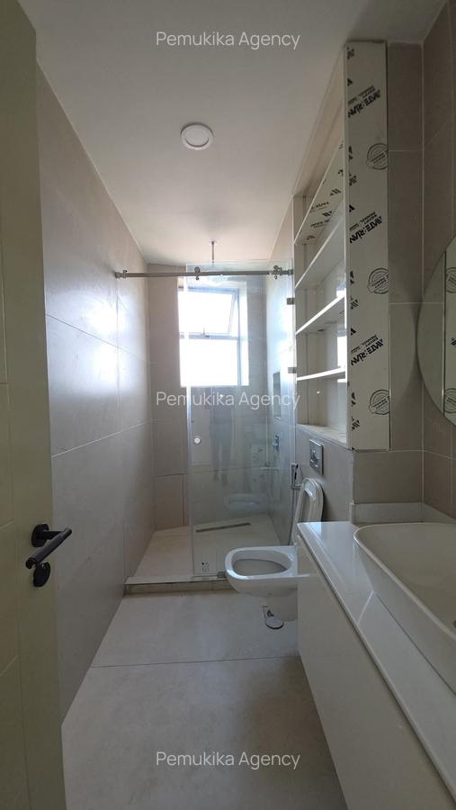 4 Bed Apartment with En Suite in Westlands Area - 12