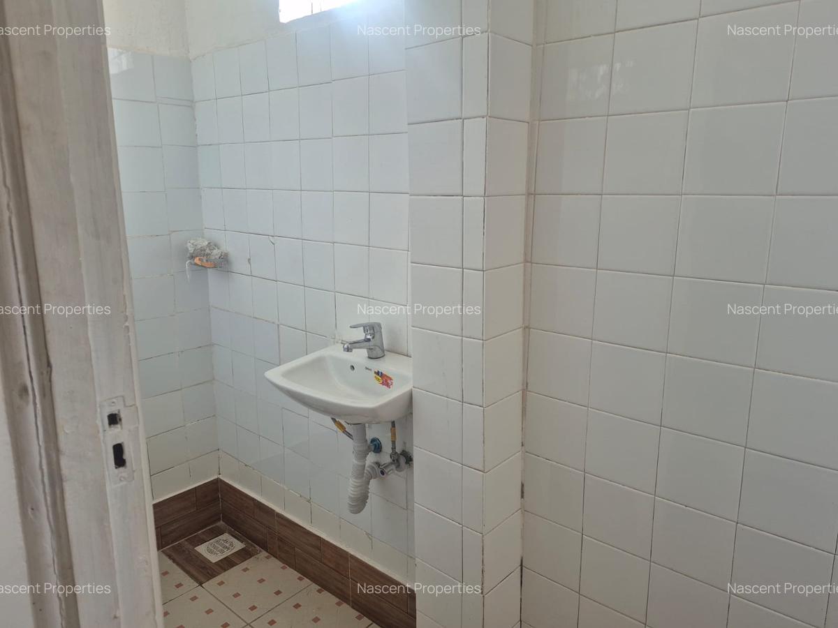 4 Bed House with En Suite in Loresho - 10