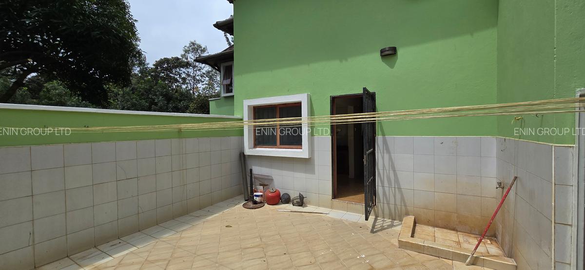 5 Bed Townhouse with En Suite at Runda - 20