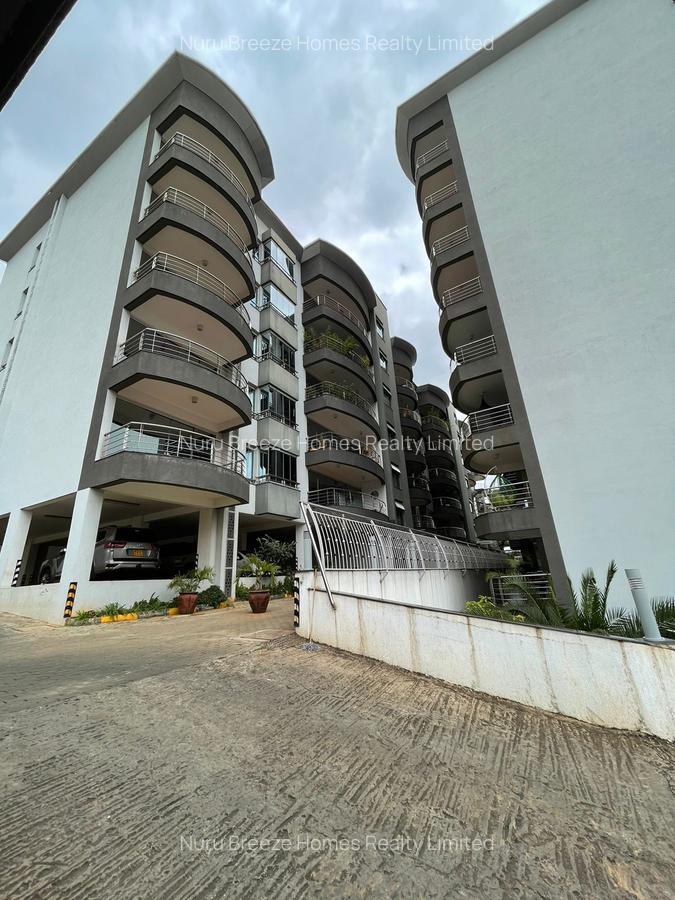 3 Bed Apartment with En Suite in Riverside - 1
