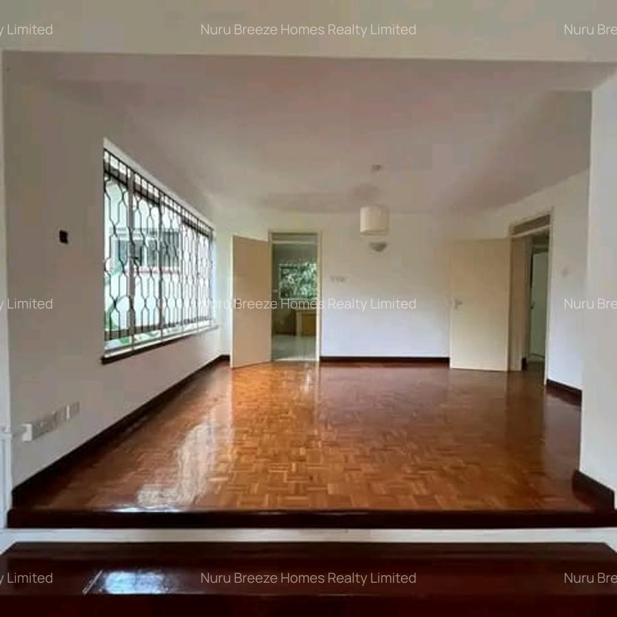 4 Bed Townhouse with En Suite in Gigiri - 4