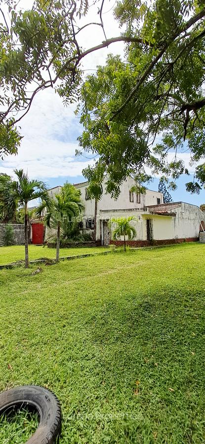 4 Bed House with En Suite at Nyali - 12