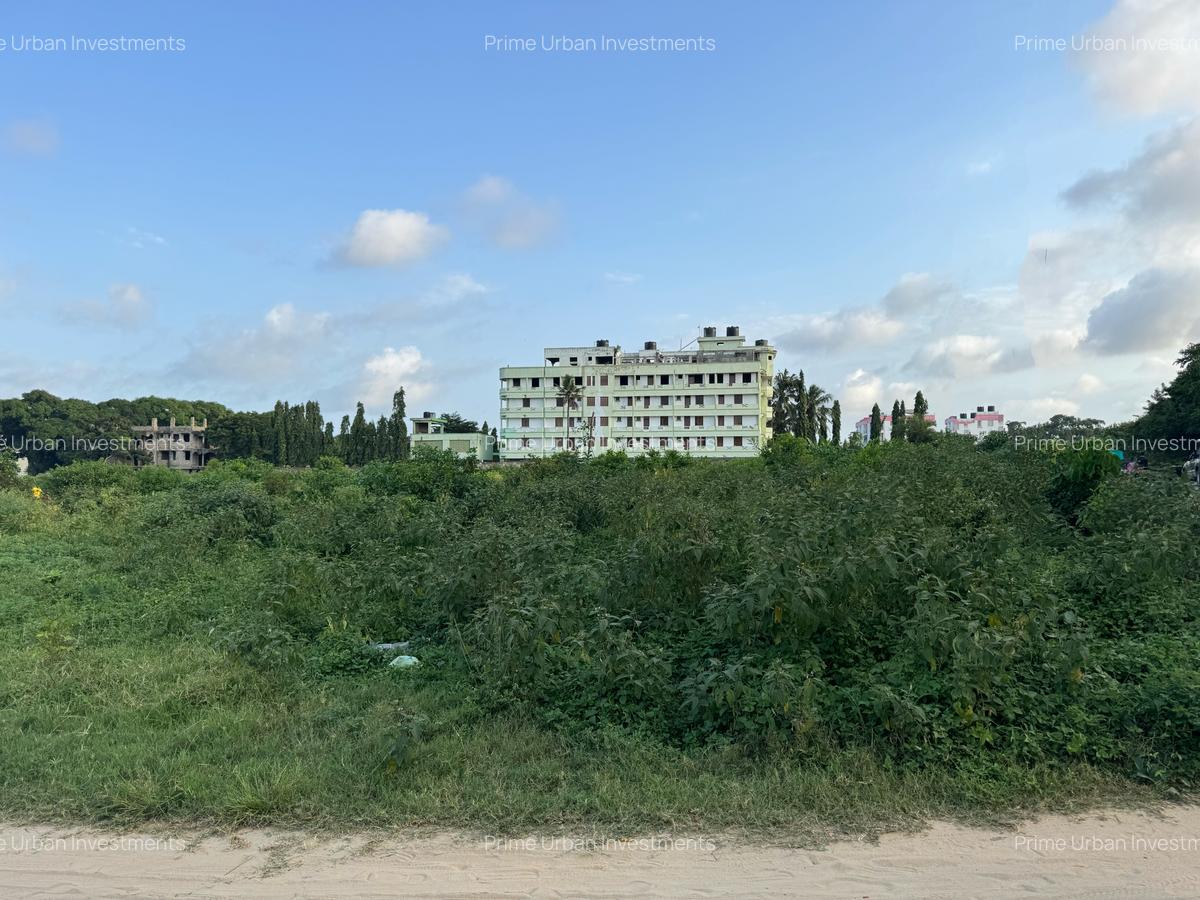 Land at Mombasa Malindi Highway - 15