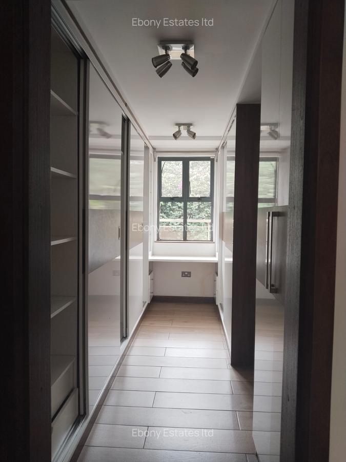 5 Bed Townhouse with En Suite in Lavington - 15