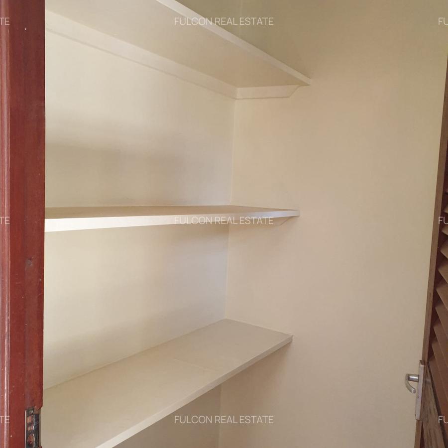 4 Bed Villa with En Suite in Lavington - 13