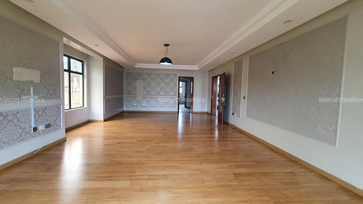 5 Bed Apartment with En Suite in Lavington - 3