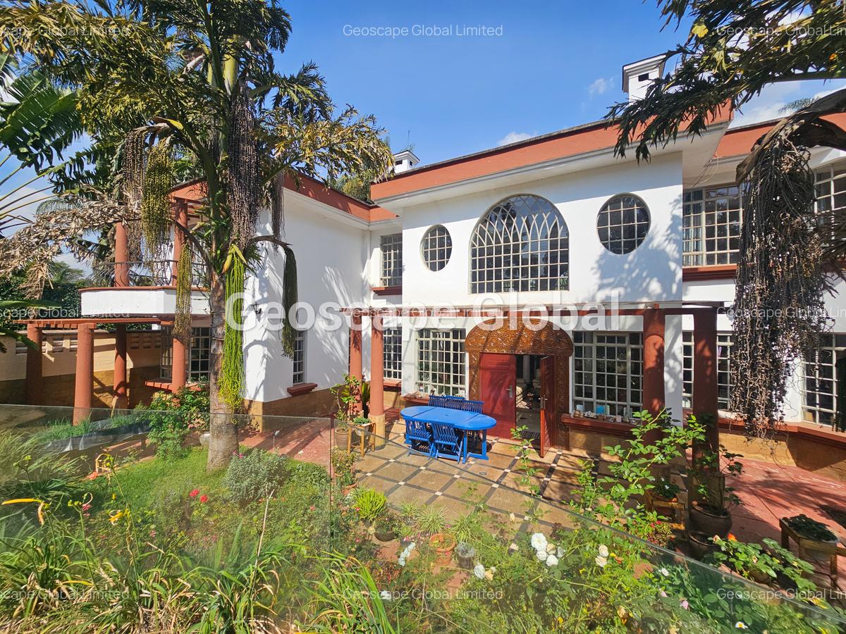 5 Bed House with En Suite in Nyari - 17