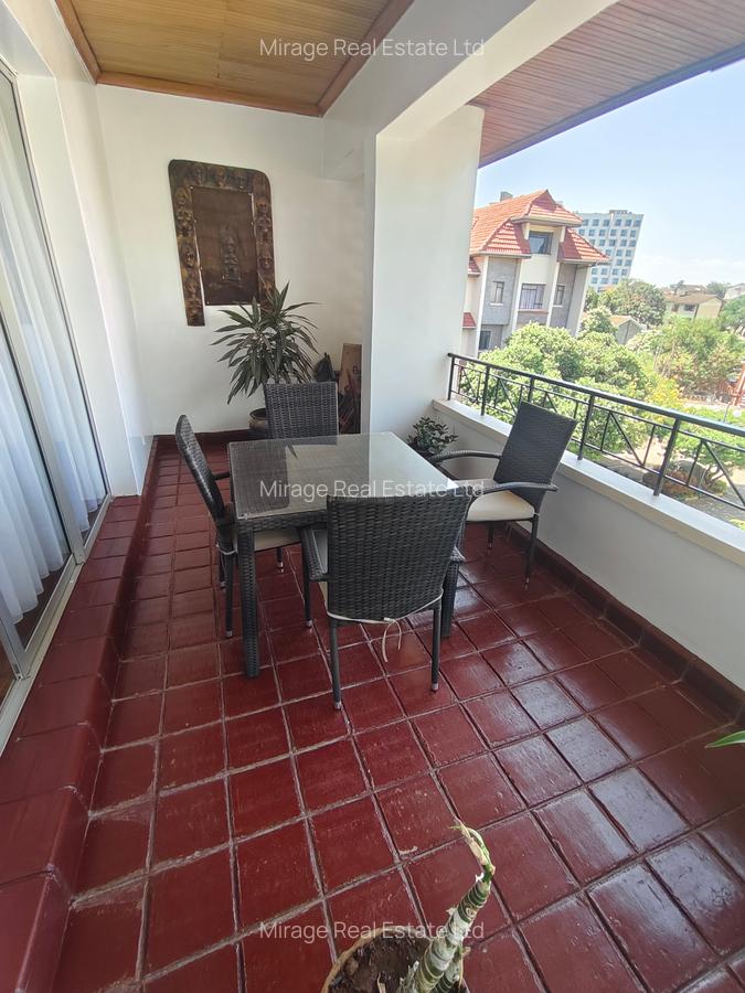 3 Bed Apartment with Swimming Pool in Kilimani - 14