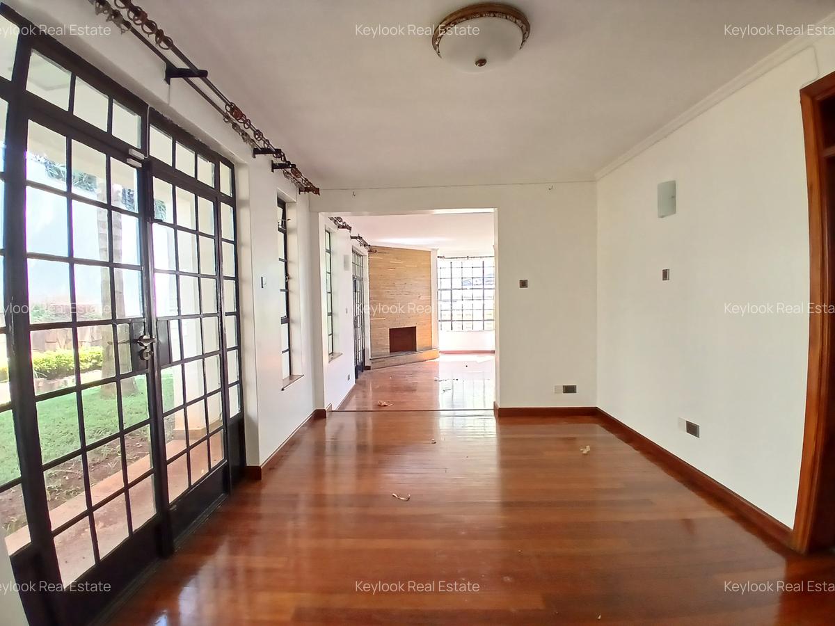 5 Bed Townhouse with En Suite at Lavington Green - 5