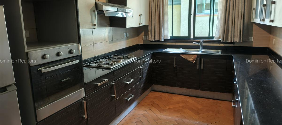 4 Bed Townhouse with En Suite in Westlands Area - 8