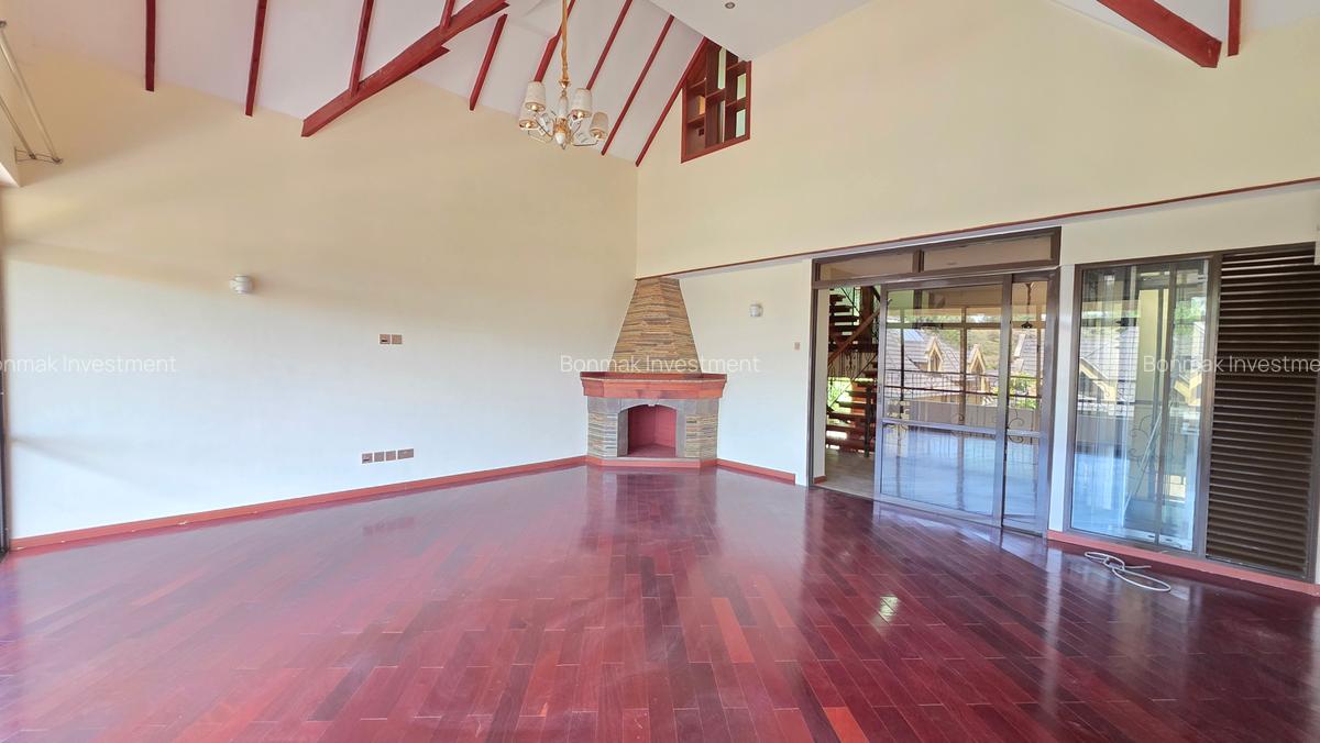5 Bed Townhouse with En Suite at Lavington Green - 9