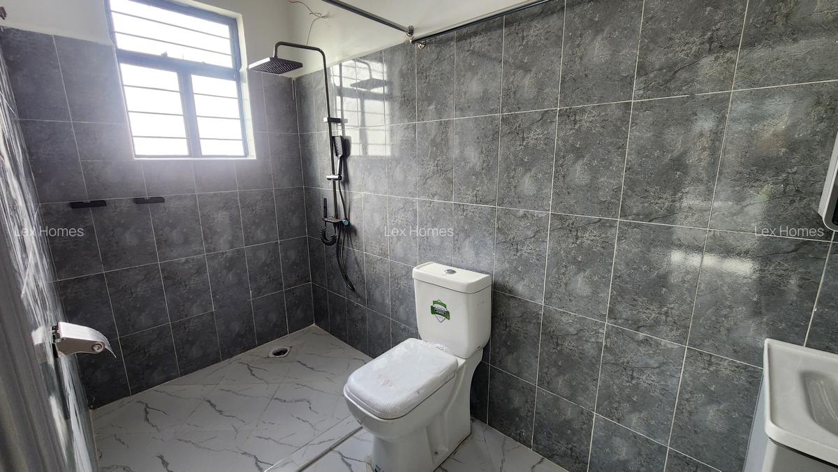 4 Bed House with En Suite at Rimpa Road - 14