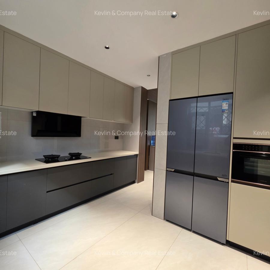 5 Bed Villa with En Suite in Lavington - 7