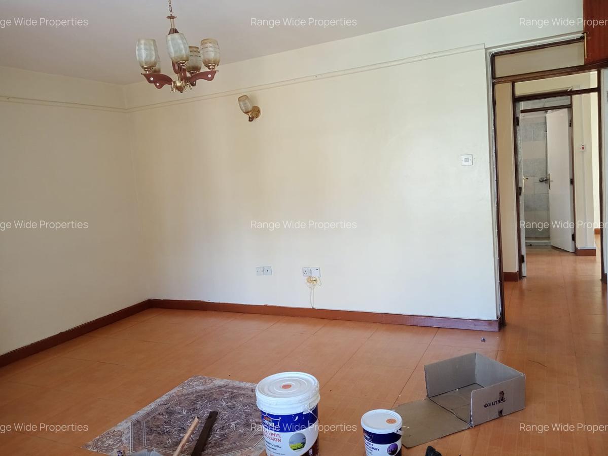 2 Bed Apartment with En Suite at Brookside Area - 6