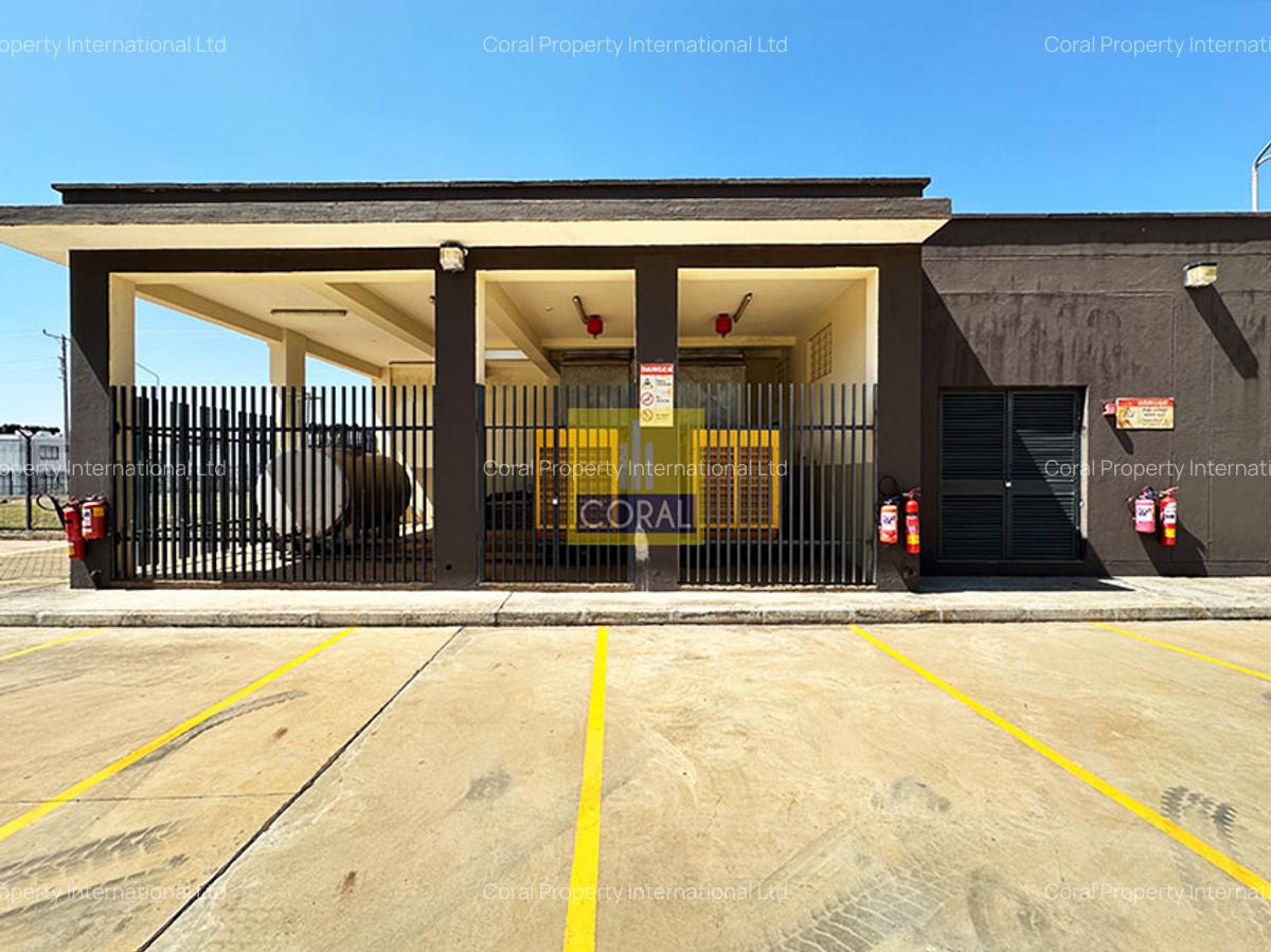 Warehouse in Tatu City - 17