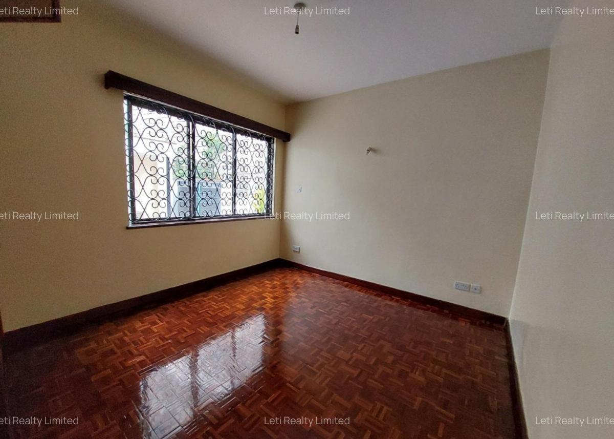 5 Bed Townhouse with En Suite in Kilimani - 6