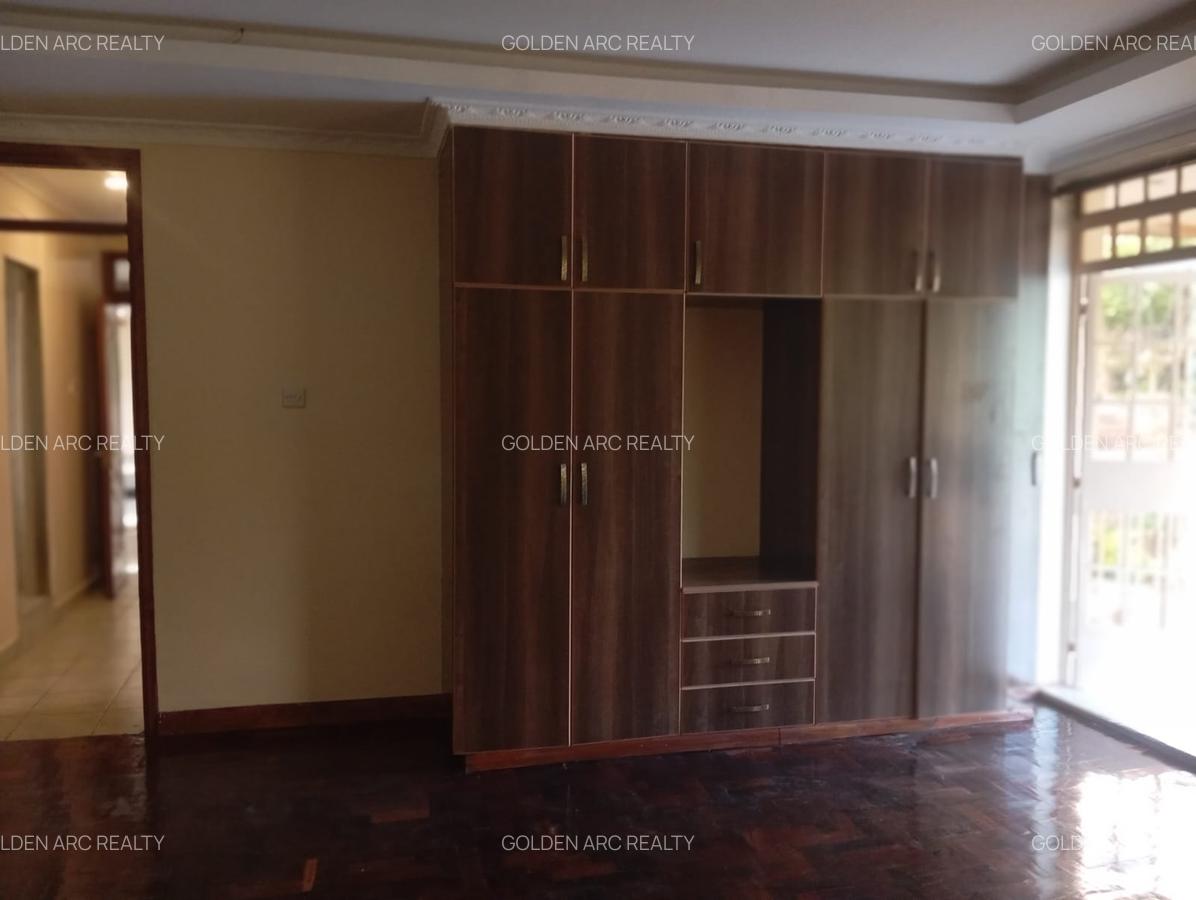 3 Bed Townhouse with En Suite in Karen - 15