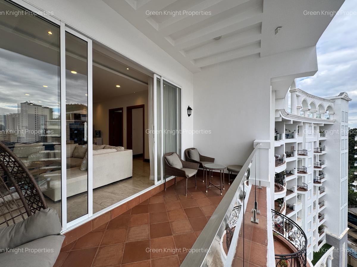 Serviced 2 Bed Apartment with En Suite in Parklands - 12