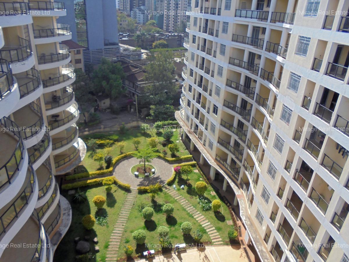 3 Bed Apartment with En Suite in Kilimani - 4
