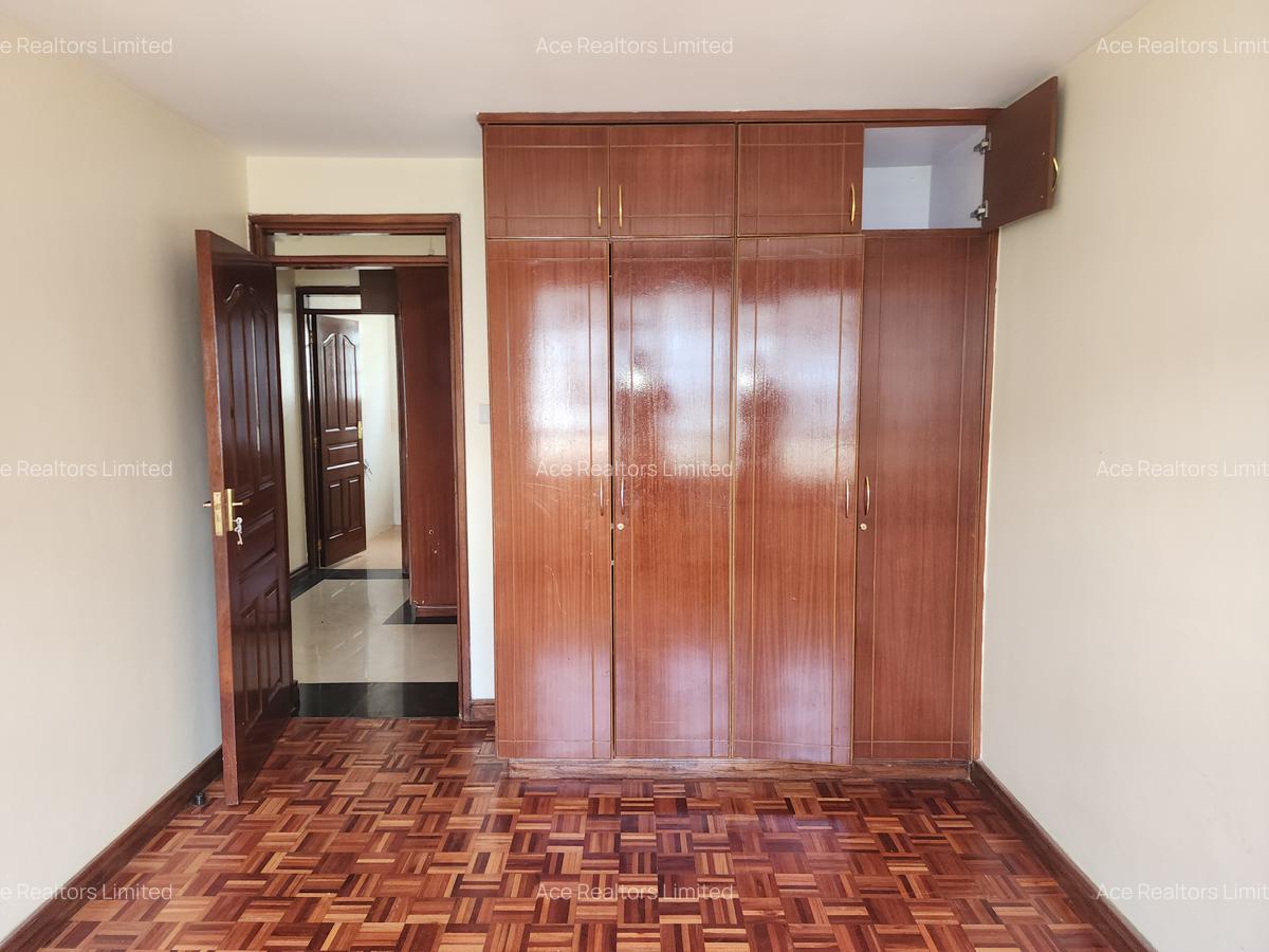 3 Bed Apartment with En Suite at Valley Arcade - 10