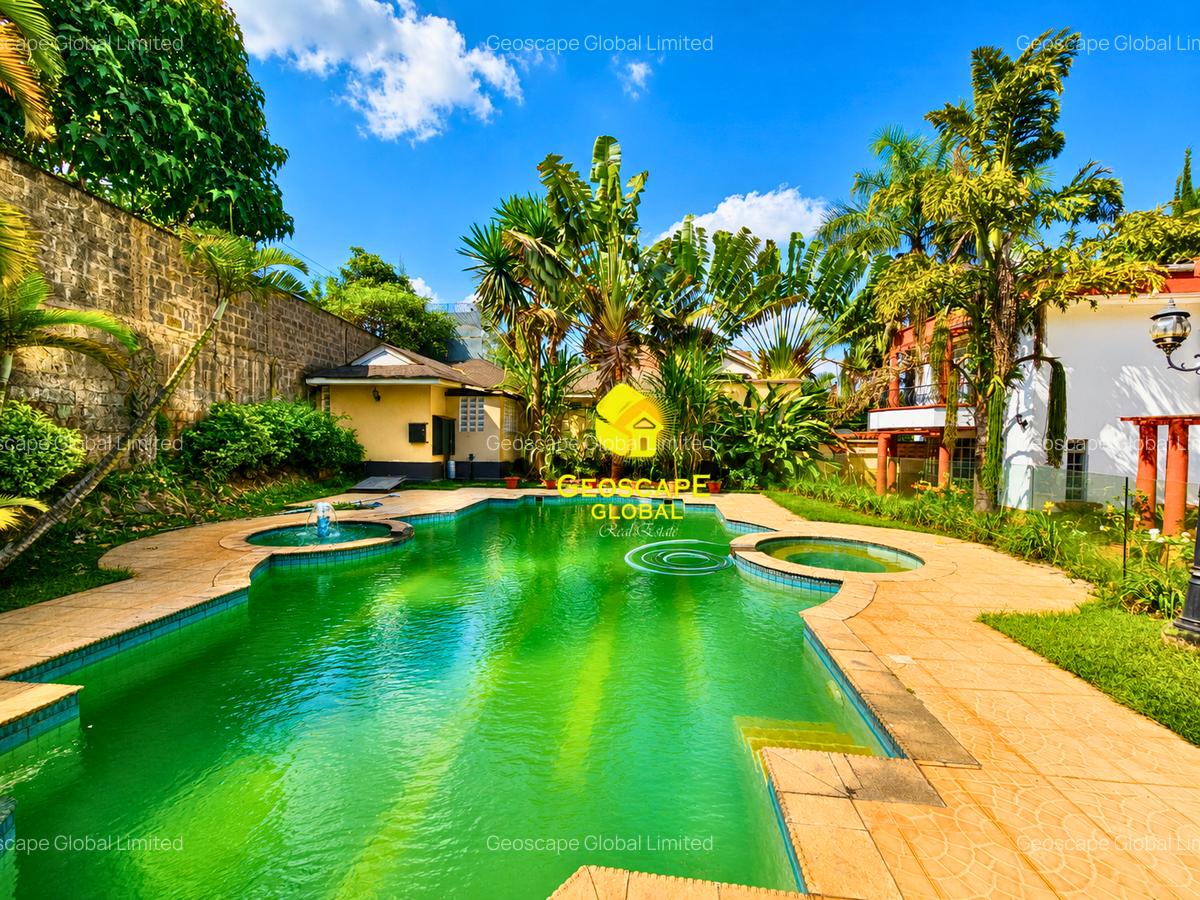 5 Bed House with En Suite in Nyari - 11