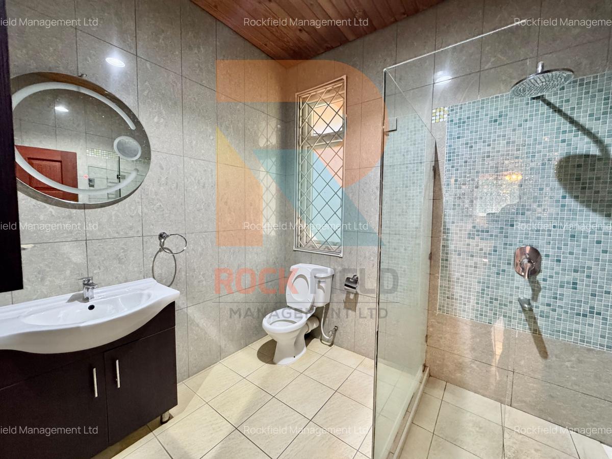 5 Bed Townhouse with En Suite in Rosslyn - 15