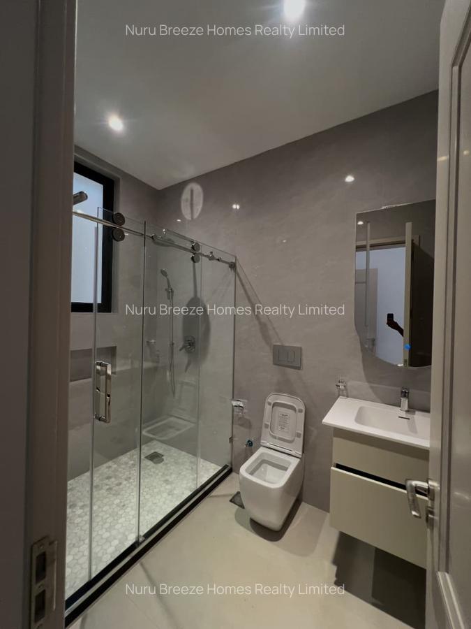 5 Bed Townhouse with En Suite in Lavington - 17