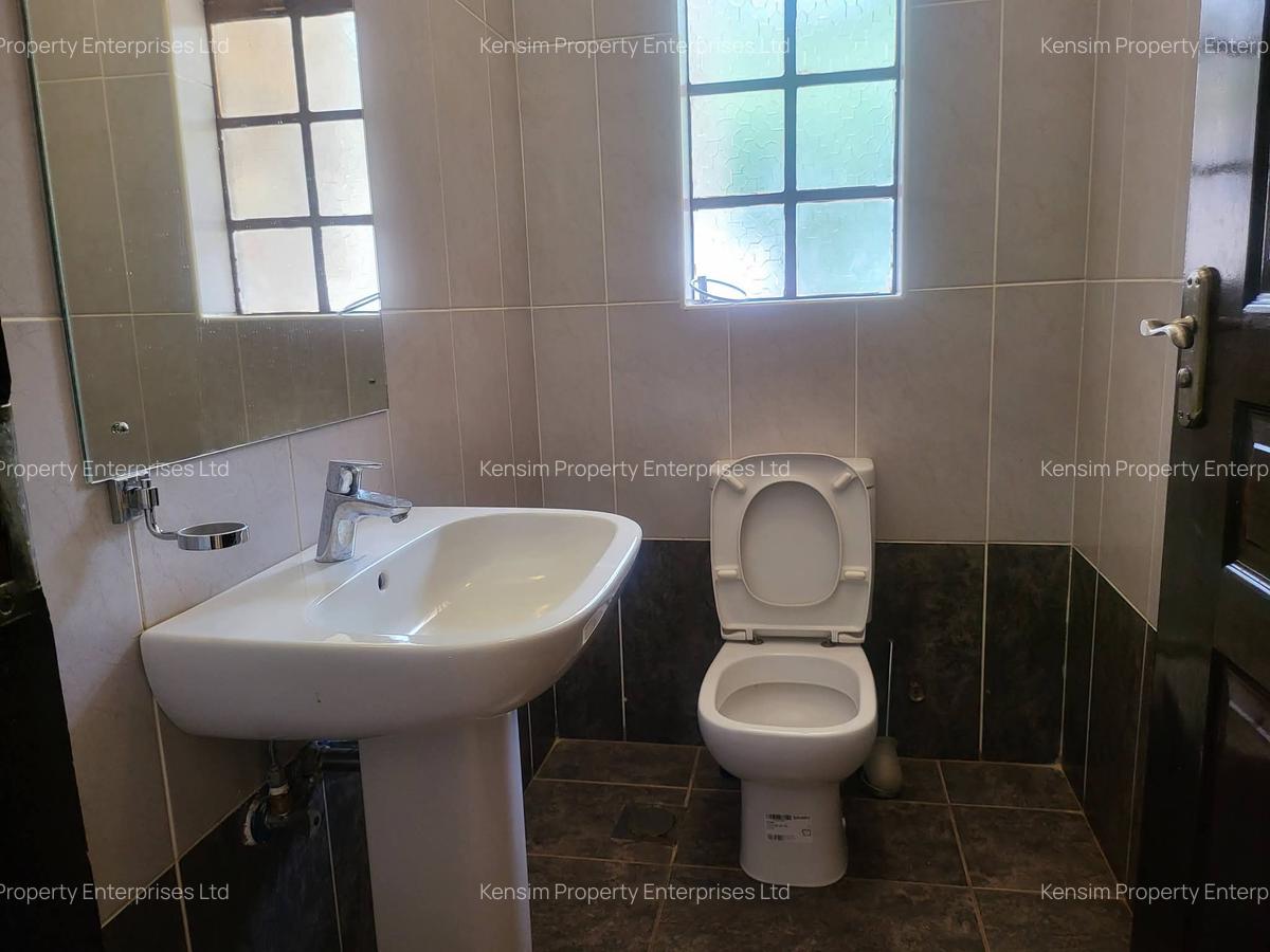 4 Bed Townhouse with En Suite in Rosslyn - 6