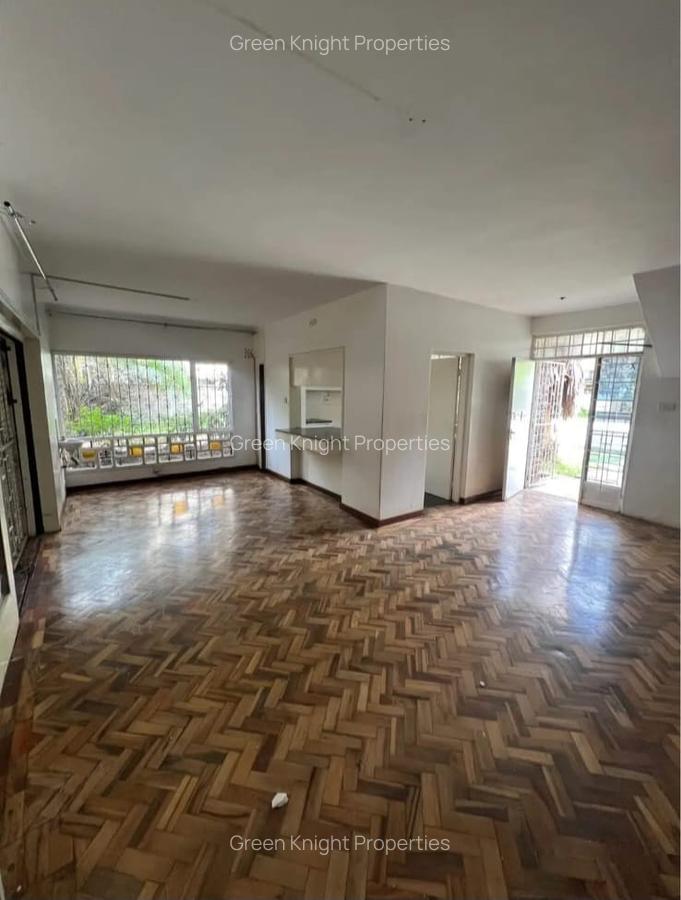 3 Bed Townhouse with En Suite in Westlands Area - 5