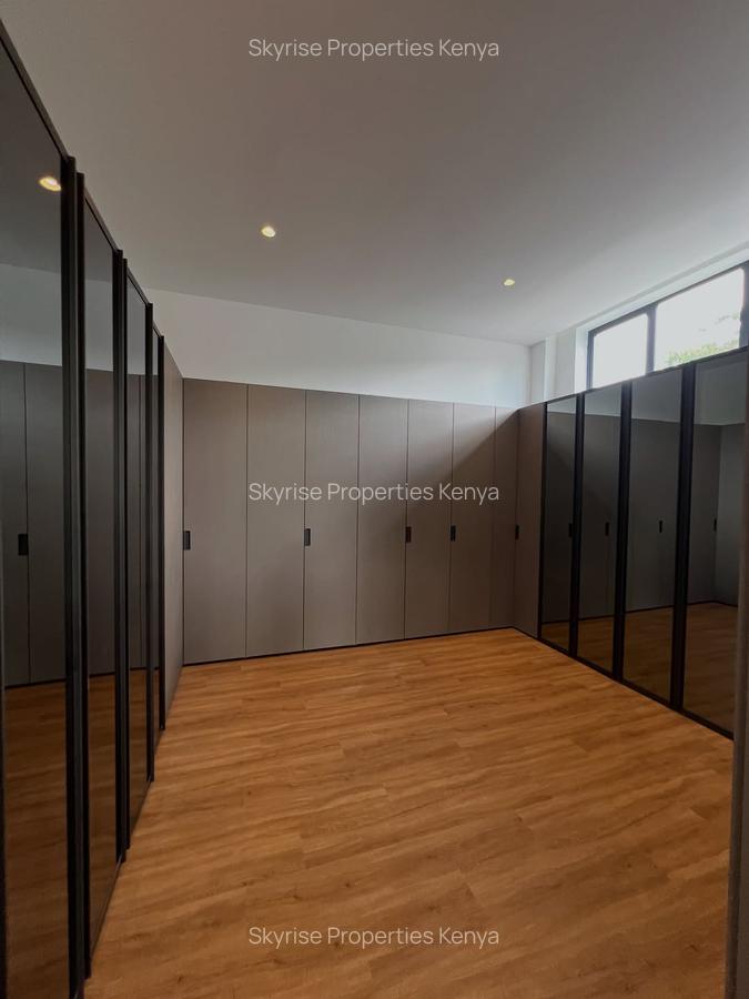 5 Bed Villa with En Suite in Nyari - 7