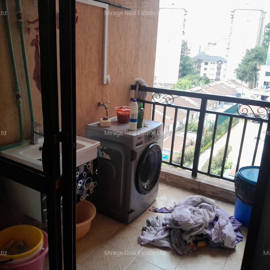 Serviced 3 Bed Apartment with Swimming Pool in Kilimani - 10