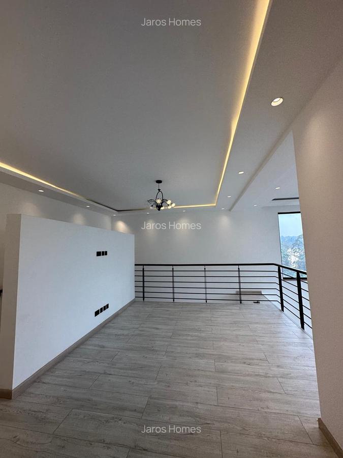 3 Bed Apartment with En Suite at Riverside Drive - 17