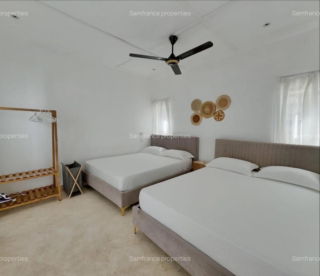 2 Bed Villa with En Suite at Watamu - 6