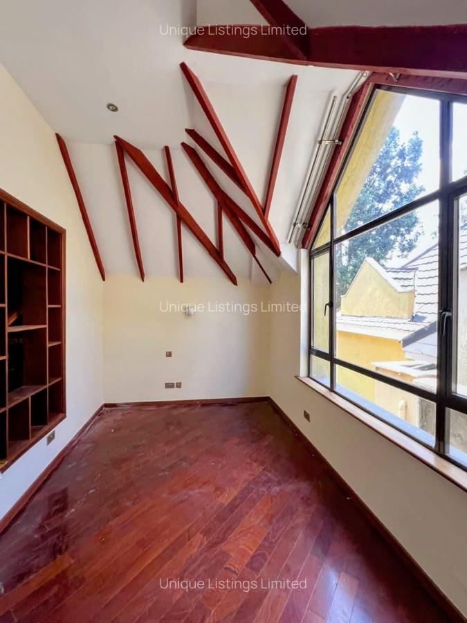 5 Bed Townhouse with En Suite in Lavington - 8