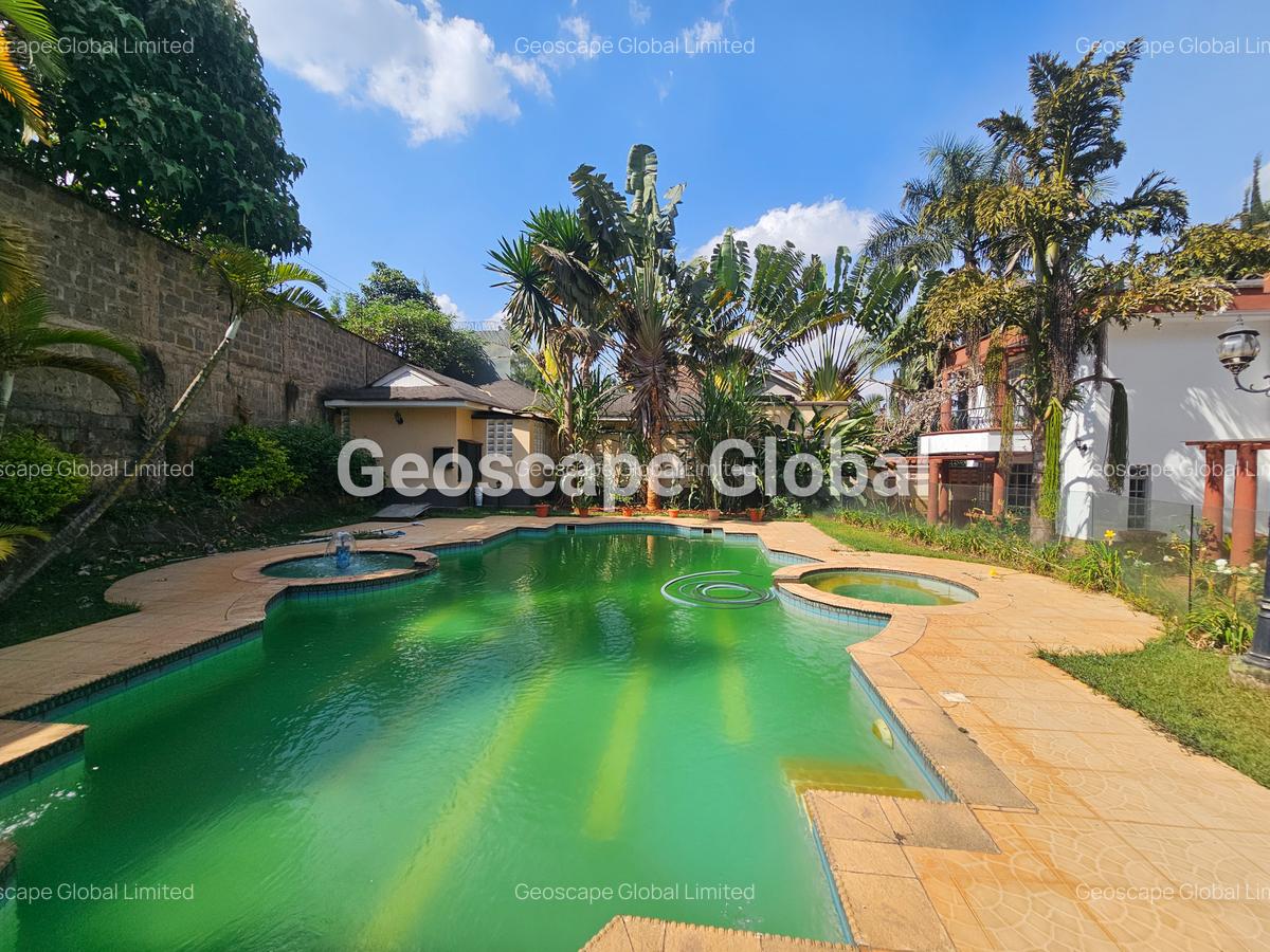 5 Bed House with En Suite in Nyari - 2