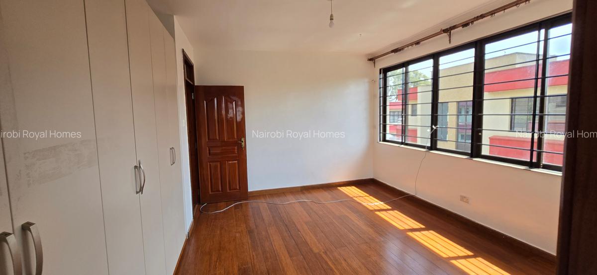 5 Bed Townhouse with En Suite at Convent Drive - 11