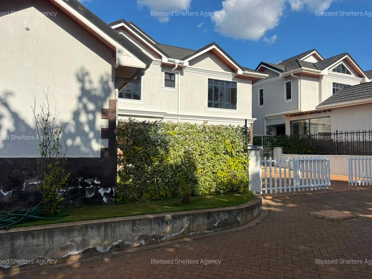 4 Bed Villa with En Suite in Kiambu Road - 15