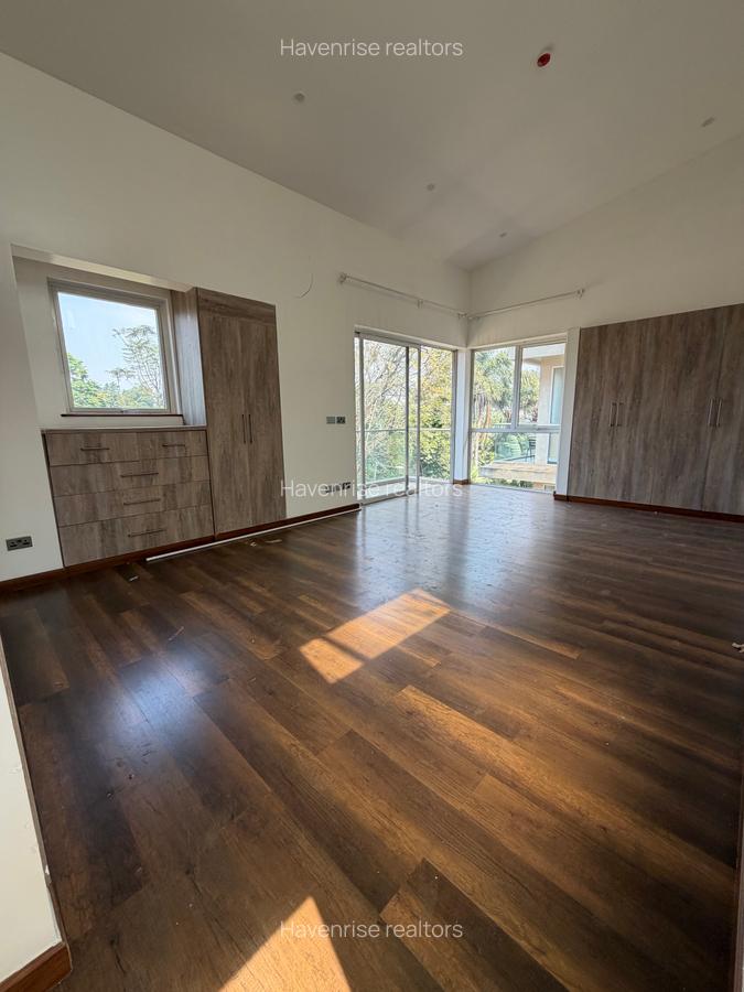 4 Bed Townhouse at Lavington - 14