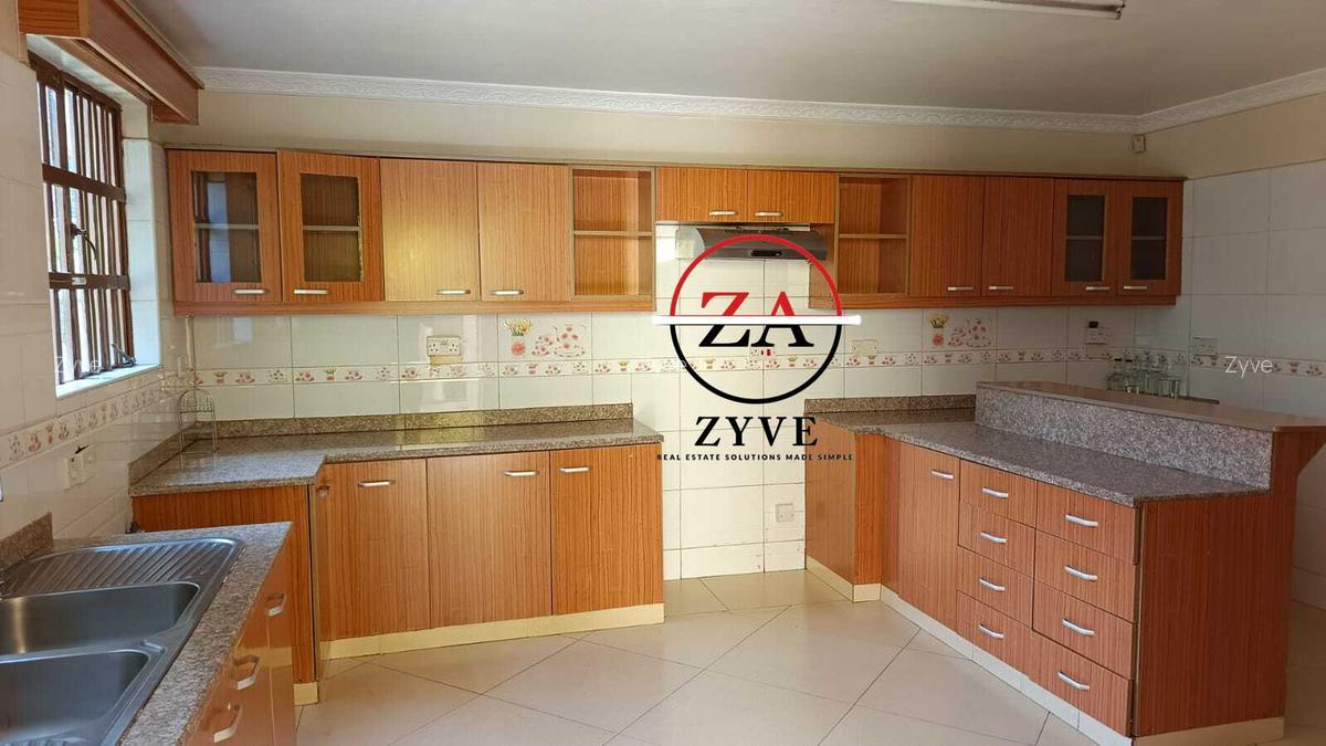 5 Bed House with En Suite at Runda - 16