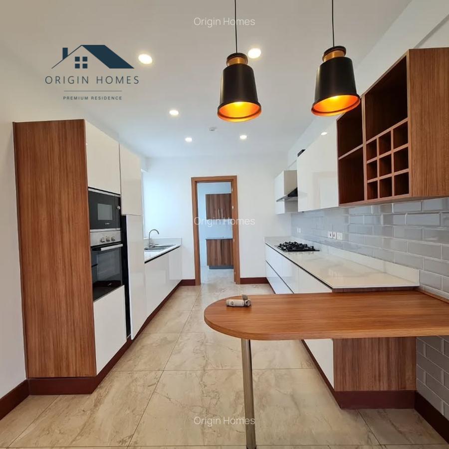 3 Bed Apartment with En Suite at Parklands - 4