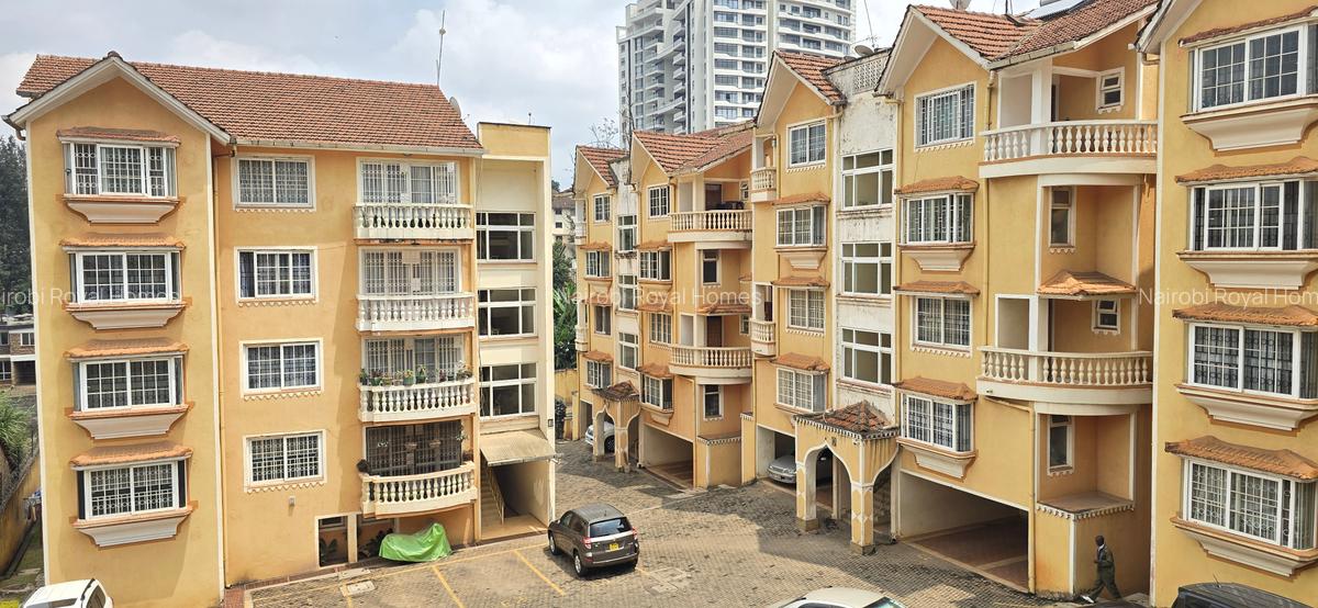 4 Bed Apartment with En Suite at Rhapta Road - 4