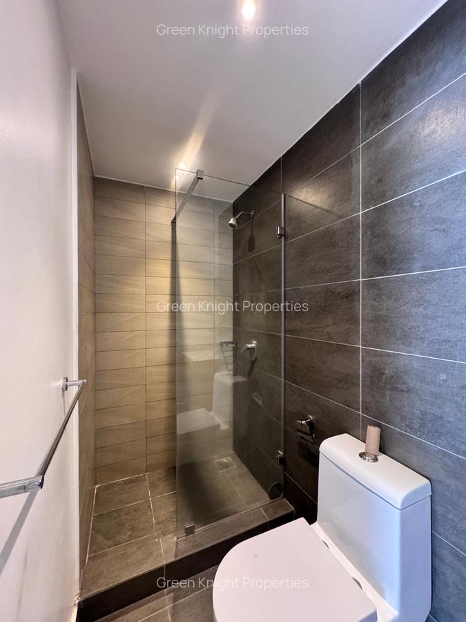 Serviced 1 Bed Apartment with En Suite in Lavington - 12