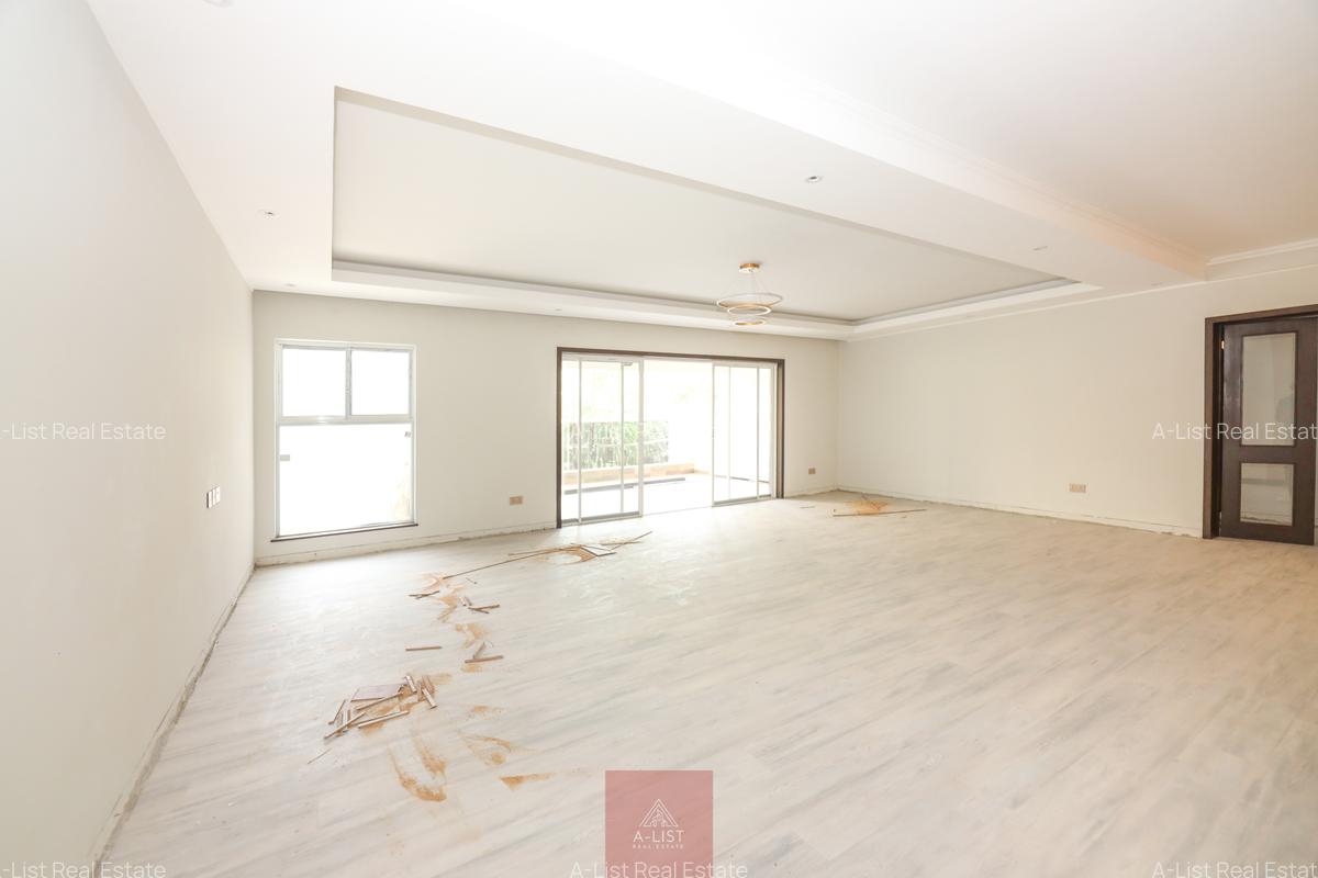 3 Bed Apartment with En Suite at Riverside Gardens - 2