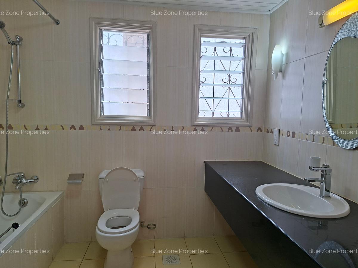 4 Bed Townhouse with En Suite in Muthaiga - 12