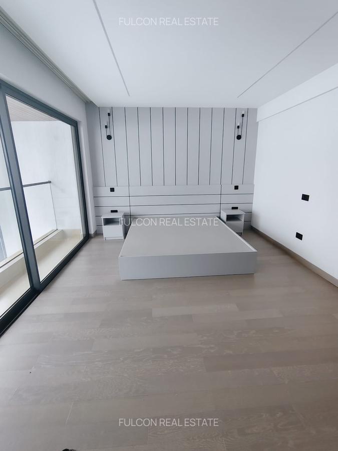6 Bed Villa with En Suite in Lavington - 4